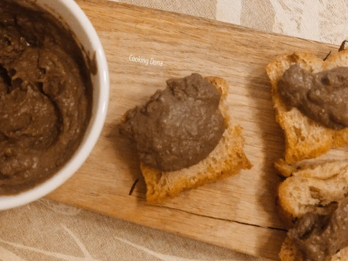 Paté di fegatini di pollo fatto in casa: ricetta facile e veloce